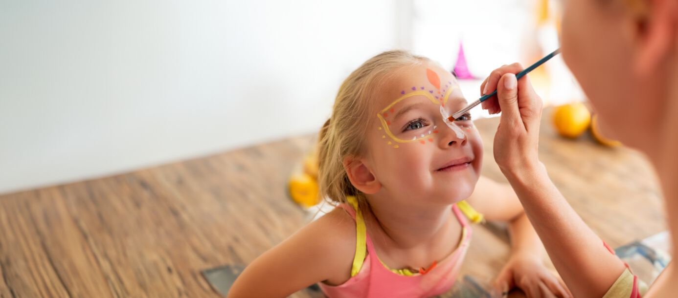 Promo grid image: Kids' Make Up